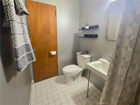 Bath - 100 Atlantic #711, Long Beach, CA 90802 photo 1 of 2