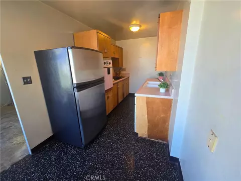 Kitchen - 100 Atlantic #711, Long Beach, CA 90802 photo 3 of 3