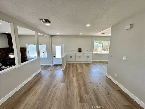 625 Tamarack Rd, Pinon Hills, CA 92372 photo 9