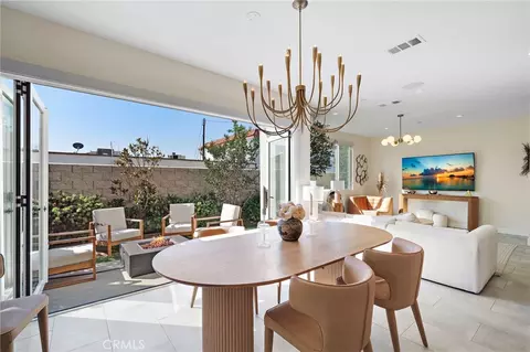 2573 Elden Ave #D, Costa Mesa, CA 92627