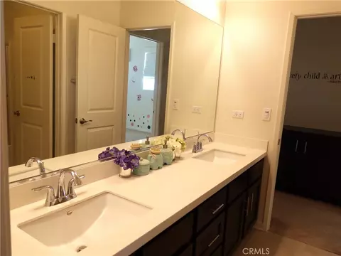 Bath - 9498 Asuza Ct, Riverside, CA 92508 photo 3 of 6
