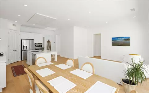Dining - 80 Meander, Irvine, CA 92620 photo 3 of 3