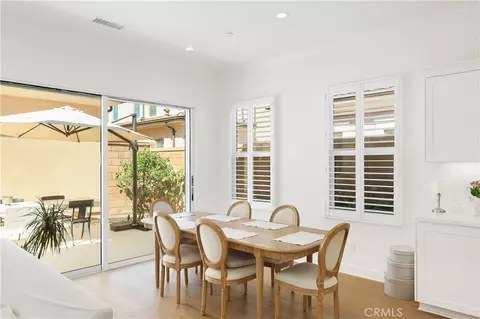 Dining - 80 Meander, Irvine, CA 92620 photo 2 of 3