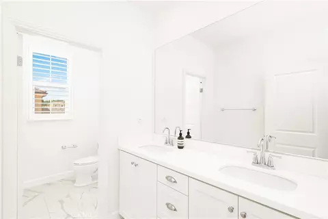 Bath - 80 Meander, Irvine, CA 92620 photo 3 of 5