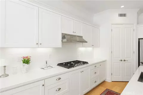 Kitchen - 80 Meander, Irvine, CA 92620 photo 4 of 4