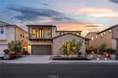 5201 Goldenrod Cir, Huntington Beach, CA 92649