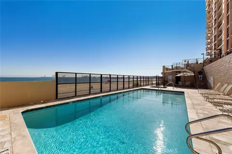 Exterior - 1750 E Ocean Blvd #709, Long Beach, CA 90802 photo 3 of 6
