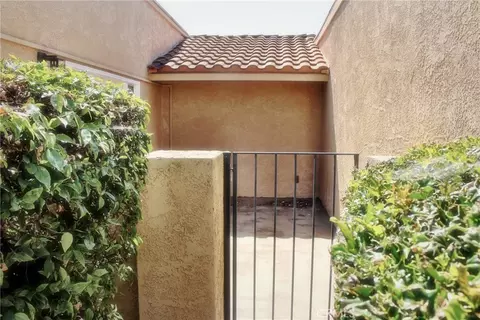 Exterior - 1049 W W Pne #C, Upland, CA 91786 photo 8 of 11
