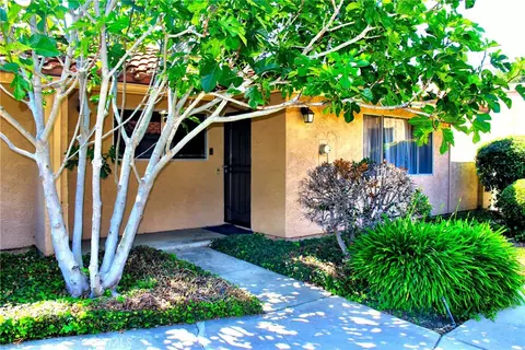 1049 W W Pne #C, Upland, CA 91786