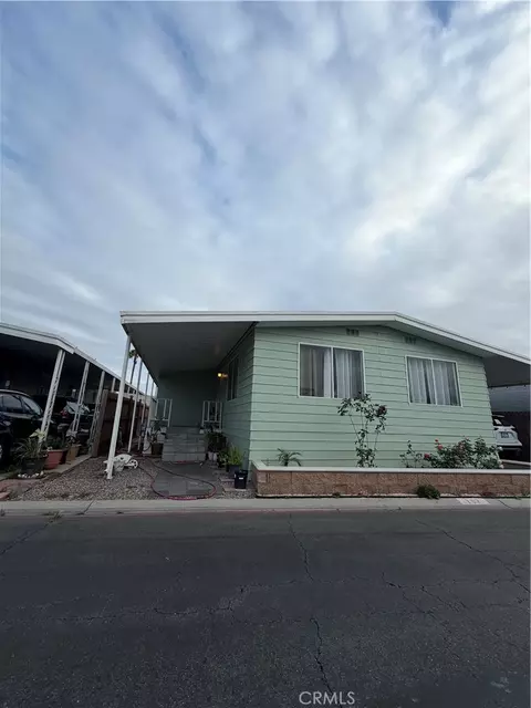 300 N Rampart St #182, Orange, CA 92868