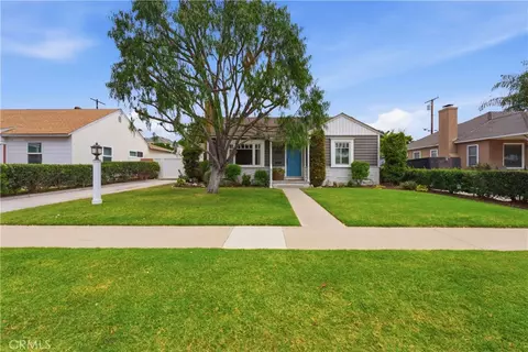 Exterior - 5559 E Monlaco, Long Beach, CA 90808 photo 3 of 13