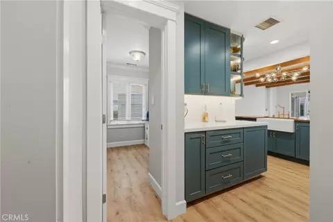 Entry Way - 5559 E Monlaco, Long Beach, CA 90808 photo 1 of 4