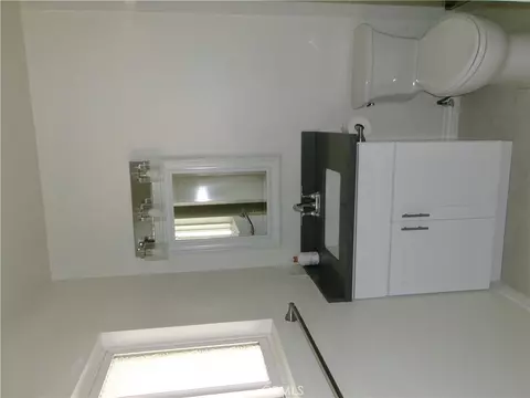 Bath - 4881 Winvale, Irvine, CA 92604 photo 3 of 3