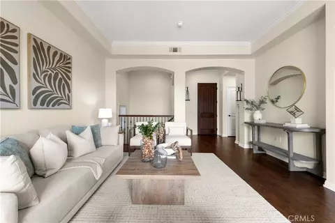 401 Bernard St #409, Costa Mesa, CA 92627
