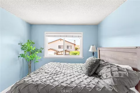 Bedroom - 6402 Cantiles Ave, Cypress, CA 90630 photo 7 of 15