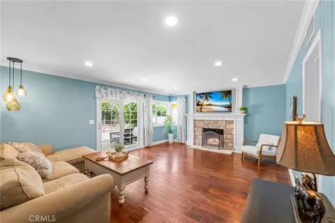 Living - 6402 Cantiles Ave, Cypress, CA 90630 photo 3 of 7
