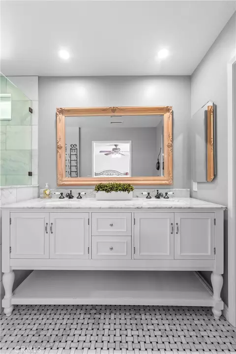 Bath - 6402 Cantiles Ave, Cypress, CA 90630 photo 8 of 10