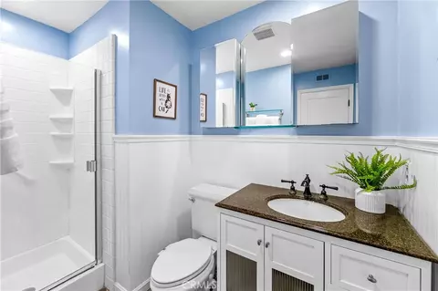 Bath - 6402 Cantiles Ave, Cypress, CA 90630 photo 2 of 10