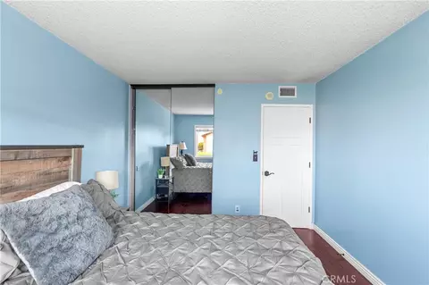Bedroom - 6402 Cantiles Ave, Cypress, CA 90630 photo 8 of 15