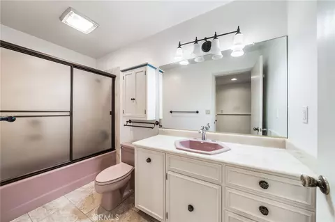 Bath - 2215 E Quincy, Orange, CA 92867 photo 1 of 3