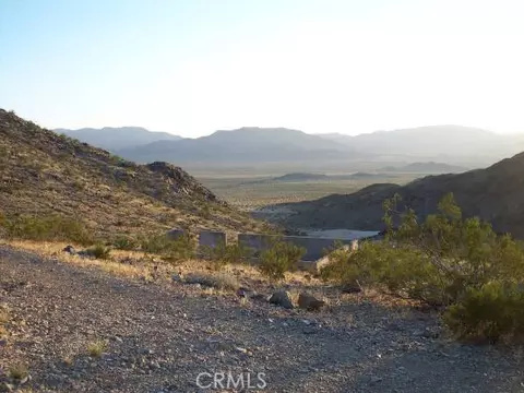 10297 Gold Crown Rd, Twentynine Palms, CA 92277