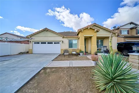 651 Victorian Hill Dr, Perris, CA 92570
