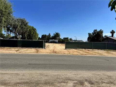 21668 Nance St, Perris, CA 92570 photo 2