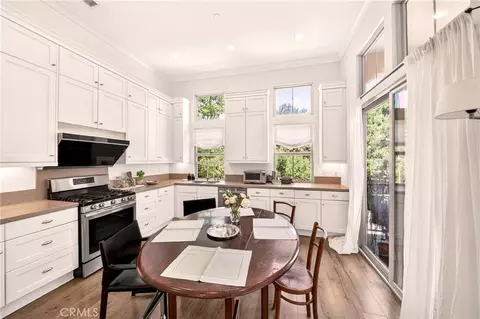 Kitchen - 240 Mayfair, Irvine, CA 92620 photo 4 of 4
