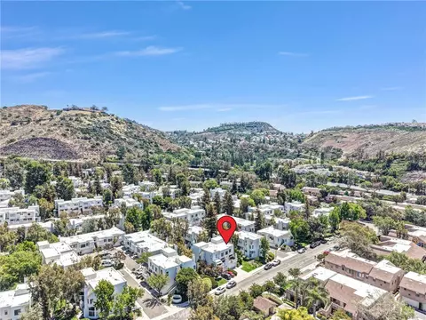 View/Area - 5733 E Stillwater Ave #2, Orange, CA 92869 photo 3 of 8