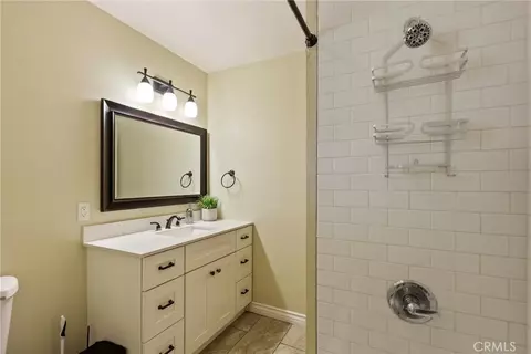 Bath - 208 E 67th St, Long Beach, CA 90805 photo 2 of 3