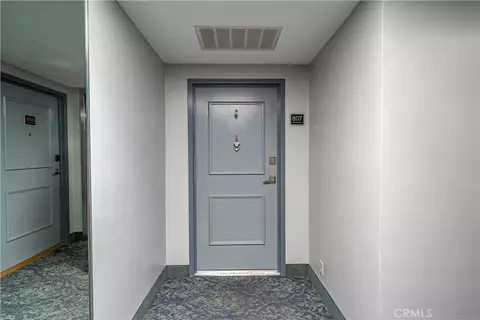 Entry Way - 2601 E Ocean #807, Long Beach, CA 90803 photo 4 of 5