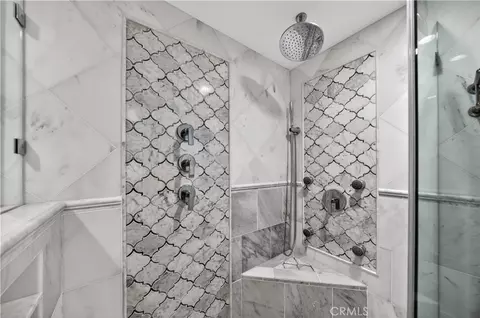 Bath - 2601 E Ocean #807, Long Beach, CA 90803 photo 3 of 4