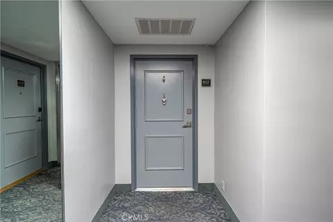 Entry Way - 2601 E Ocean #807, Long Beach, CA 90803 photo 4 of 5