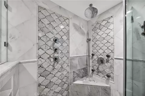 Bath - 2601 E Ocean #807, Long Beach, CA 90803 photo 3 of 4
