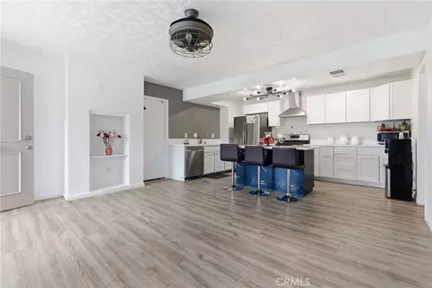 2829 S Fairview St #B, Santa Ana, CA 92704