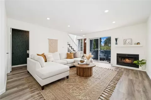 101 W W Spg #C, Long Beach, CA 90806