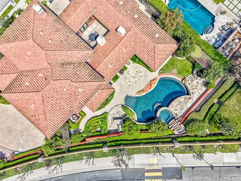 View/Area - 2310 Morelia, Fullerton, CA 92835 photo 4 of 9