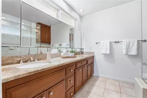 Bath - 759 S Rosalind, Orange, CA 92869 photo 1 of 5