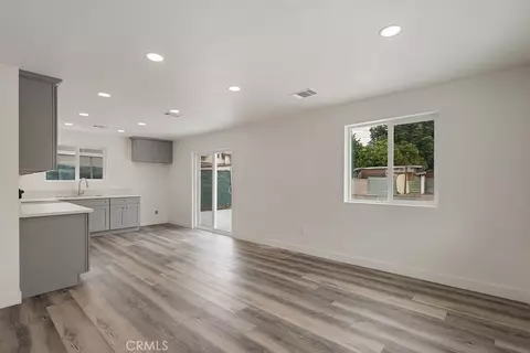 Living - 11583 Embree, El Monte, CA 91732 photo 5 of 7