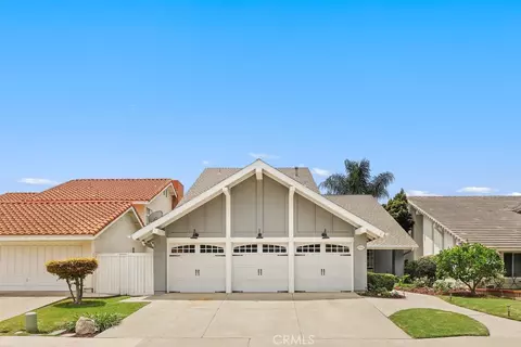25502 Sawmill Ln, Lake Forest, CA 92630