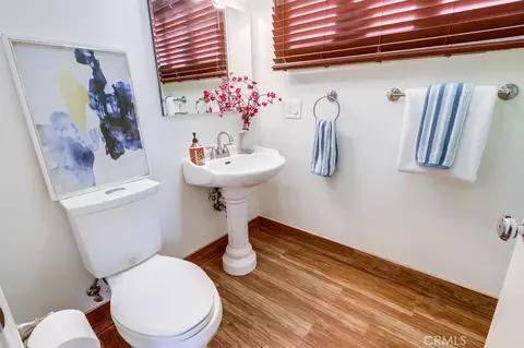Bath - 2815 E 5th St, Long Beach, CA 90814 photo 1 of 4