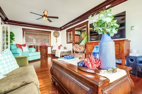 Living - 2815 E 5th St, Long Beach, CA 90814 photo 4 of 5