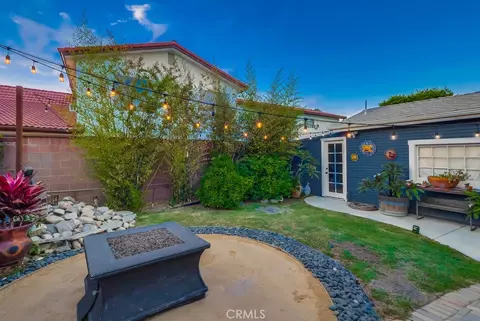 Exterior - 2815 E 5th St, Long Beach, CA 90814 photo 6 of 19
