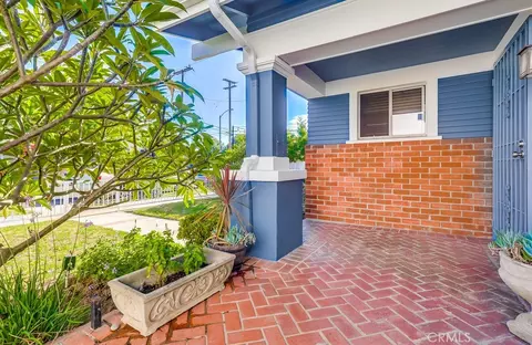 Exterior - 2815 E 5th St, Long Beach, CA 90814 photo 13 of 19