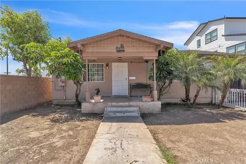 1208 E 3rd, Santa Ana, CA 92701