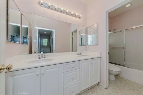 Bath - 67 Canopy, Irvine, CA 92603 photo 4 of 5