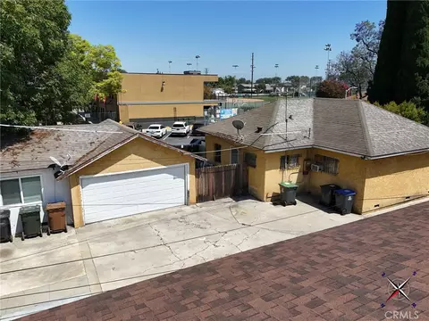 Exterior - 215 E Ash Ave, Fullerton, CA 92832 photo 3 of 4