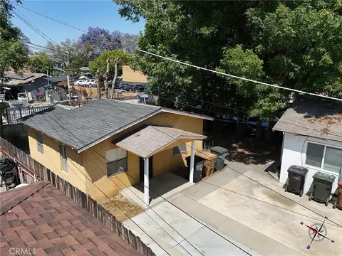 Exterior - 215 E Ash Ave, Fullerton, CA 92832 photo 2 of 4