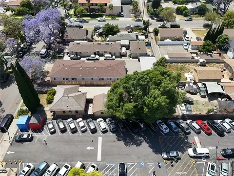 View/Area - 215 E Ash Ave, Fullerton, CA 92832 photo 7 of 13