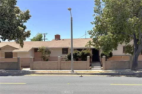 1020 W 10th St, Corona, CA 92882